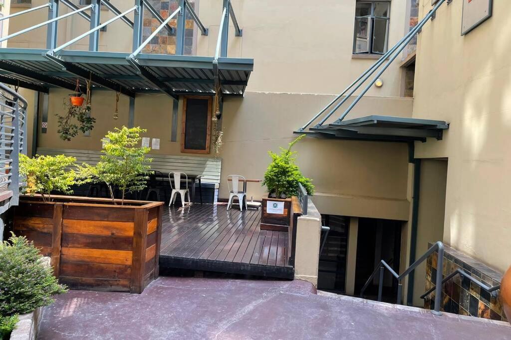 Cool & Easy Flat In The Heart Of Marshalltown Johannesburg Buitenkant foto