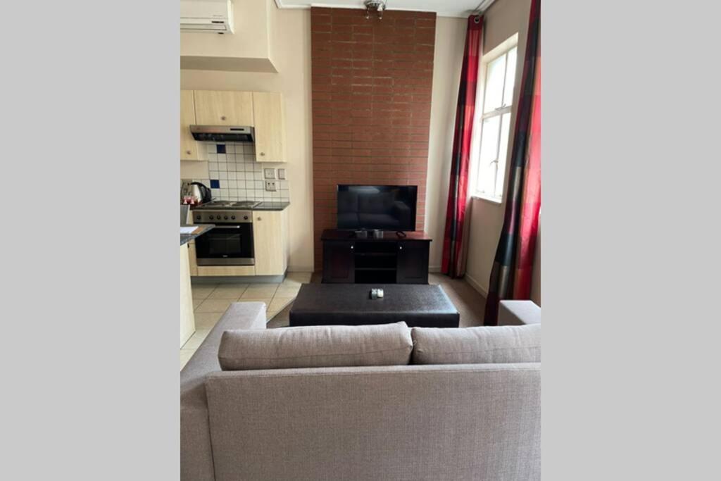 Cool & Easy Flat In The Heart Of Marshalltown Johannesburg Buitenkant foto