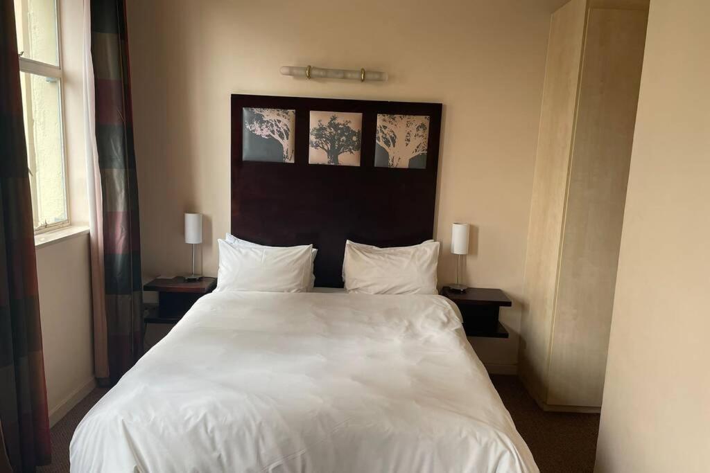 Cool & Easy Flat In The Heart Of Marshalltown Johannesburg Buitenkant foto